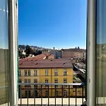 Arber\'S House